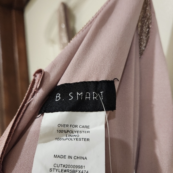 New Sparkly pink dress - Picture 4 of 5